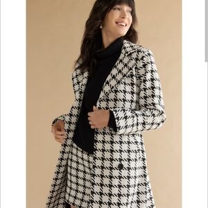 Francesca's Black And White Long Belted Coat NWT Medium